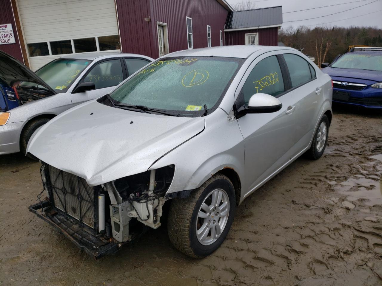 Chevrolet Sonic ls (2012)