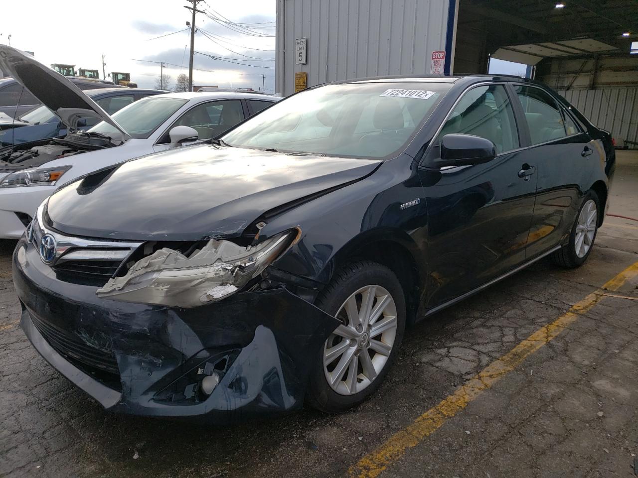 Toyota Camry hybr (2012)