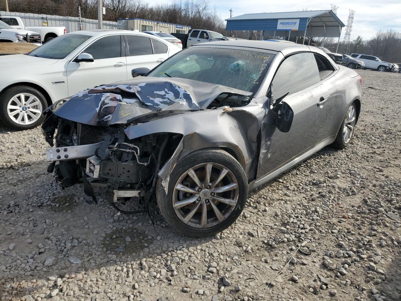 Infiniti G37 base (2012)