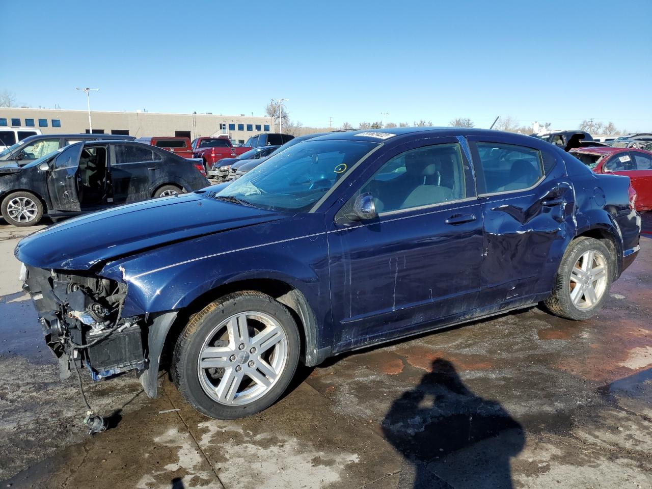 Dodge Avenger sx (2013)