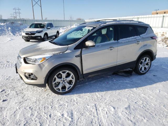 Ford Escape tit (2017)