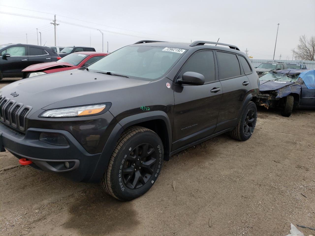 Jeep Cherokee t (2015)