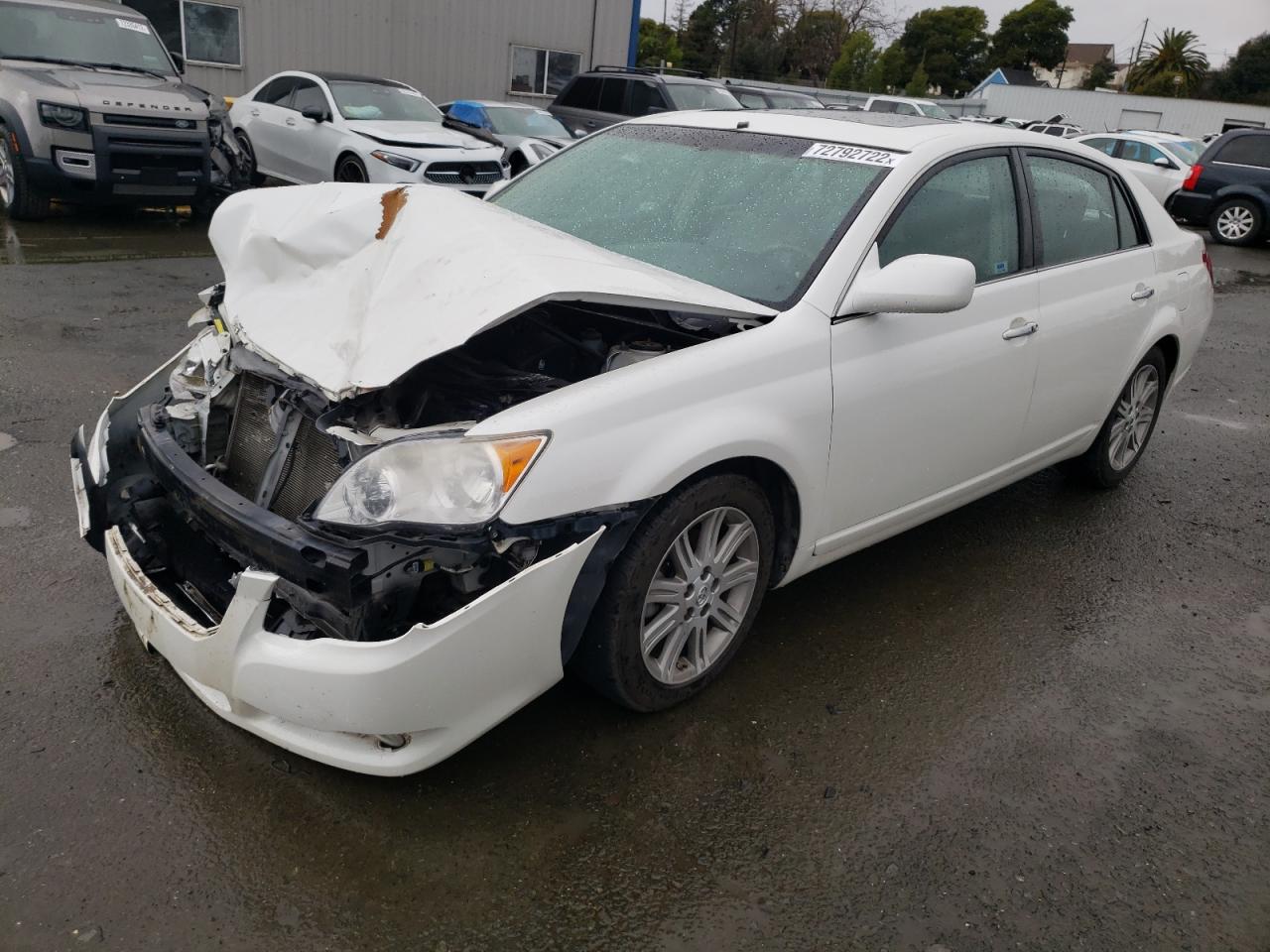 Toyota Avalon xl (2010)
