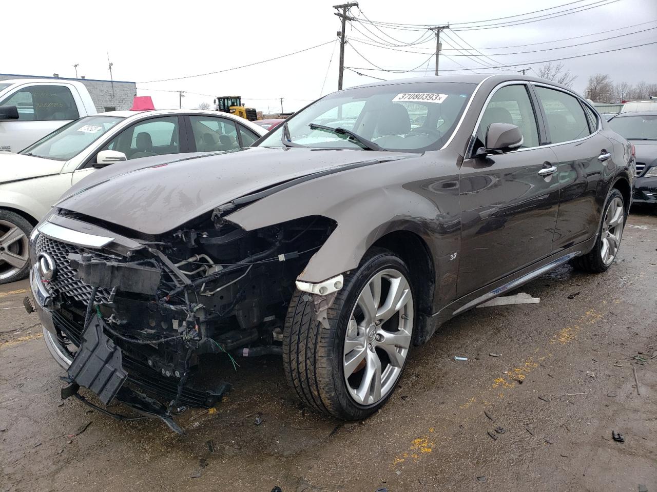 Infiniti Q70 (2016)