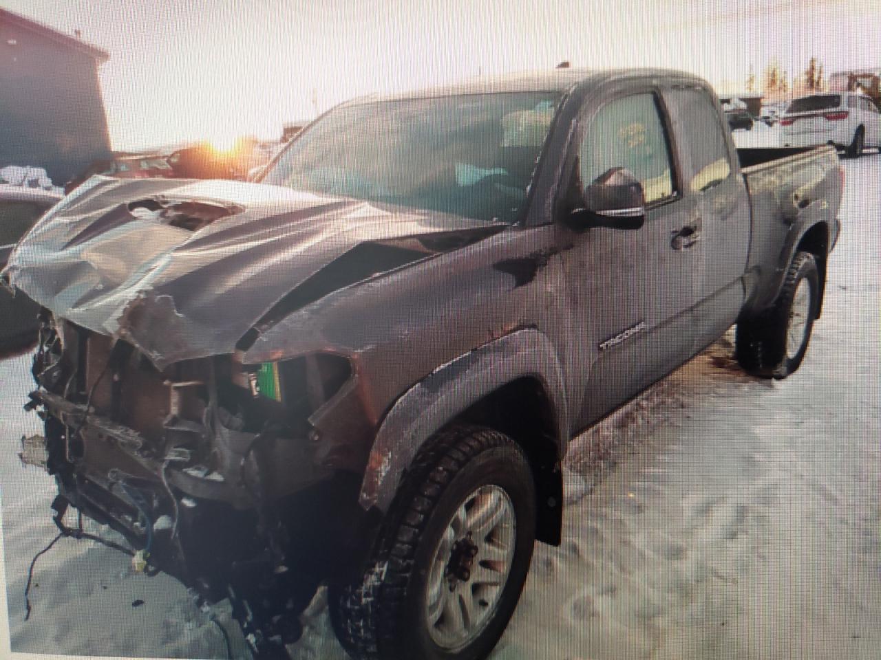 Toyota Tacoma (2016)