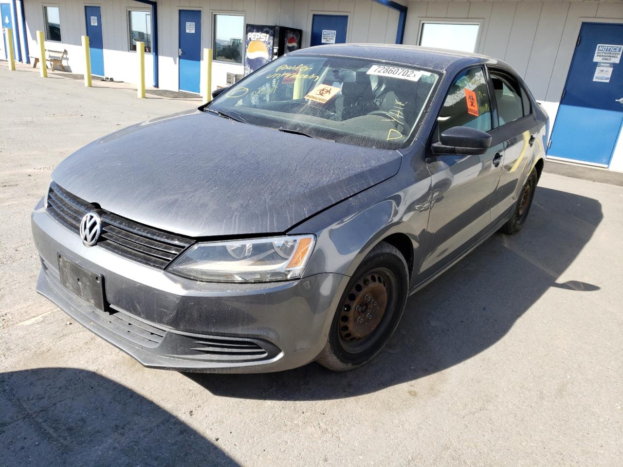 Volkswagen Jetta base (2013)