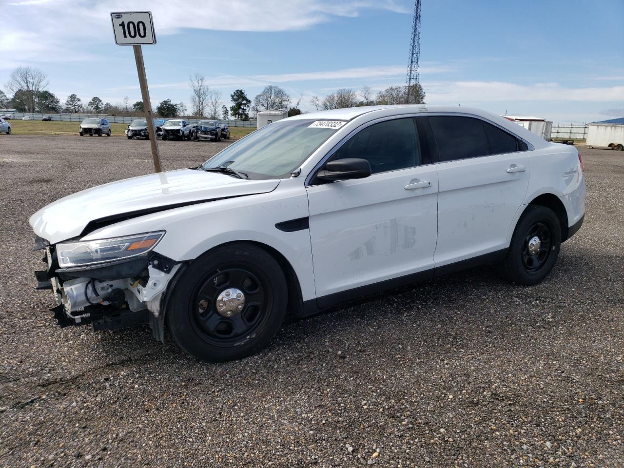 Ford Taurus pol (2019)