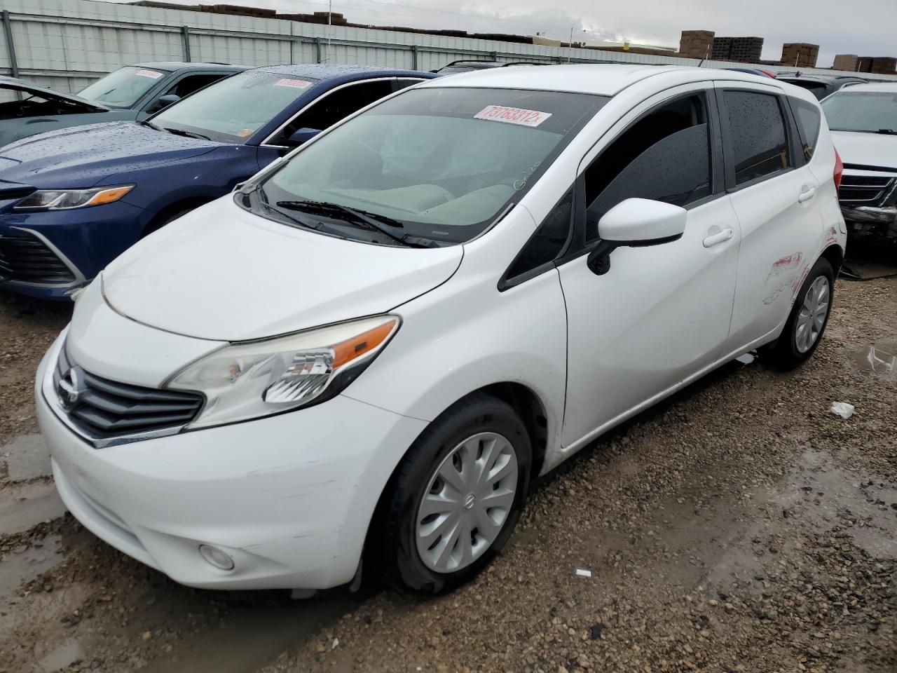 Nissan Versa note (2015)