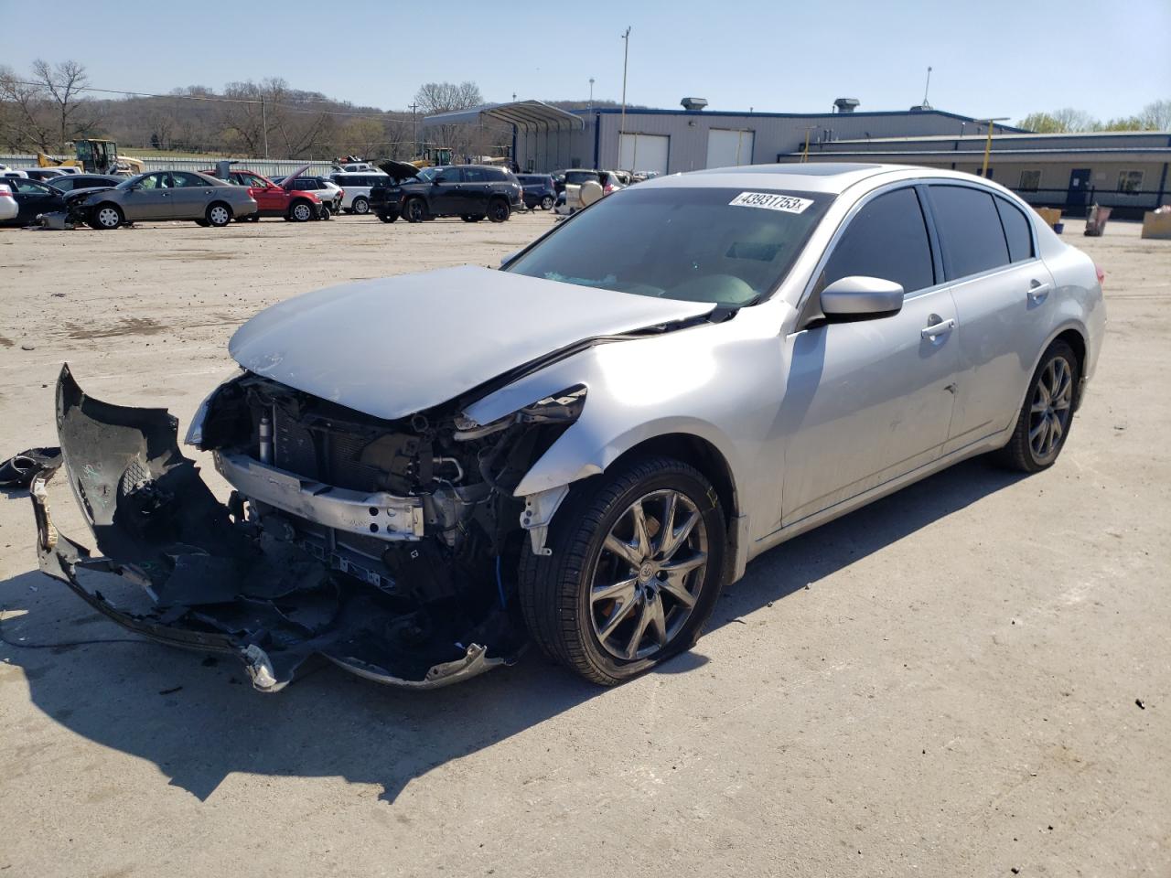 Infiniti G (2013)