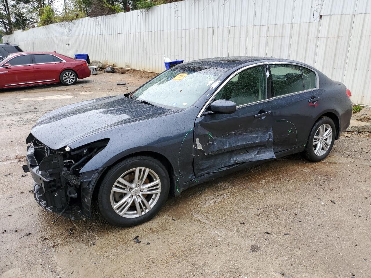 Infiniti G (2011)