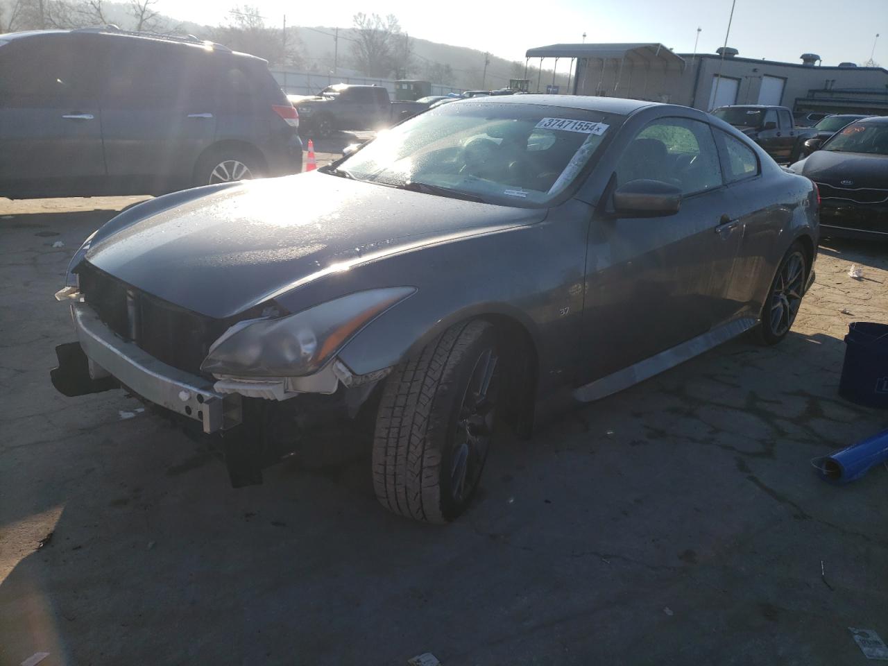 Infiniti Q60 (2014)