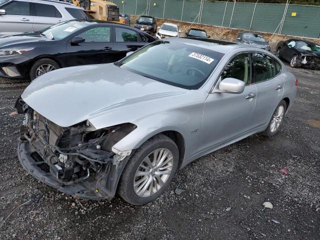 Infiniti M35 (2012)