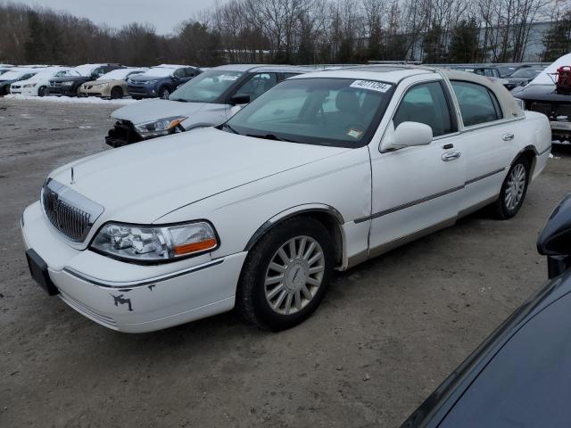 Lincoln Towncar (2005)