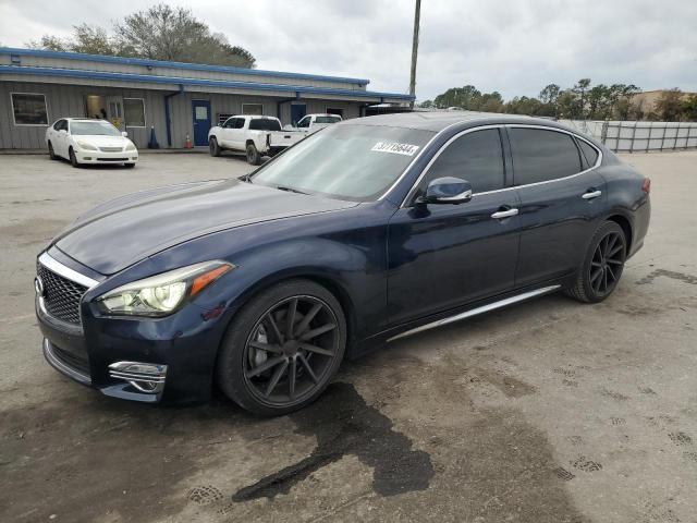 Infiniti Q70 (2016)