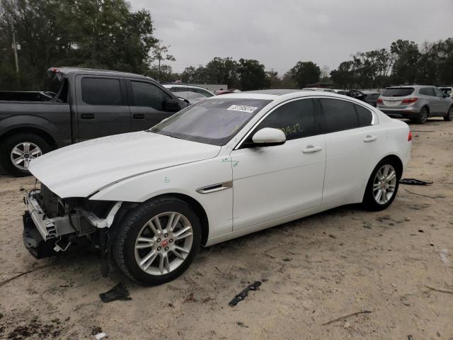Jaguar Xe (2017)