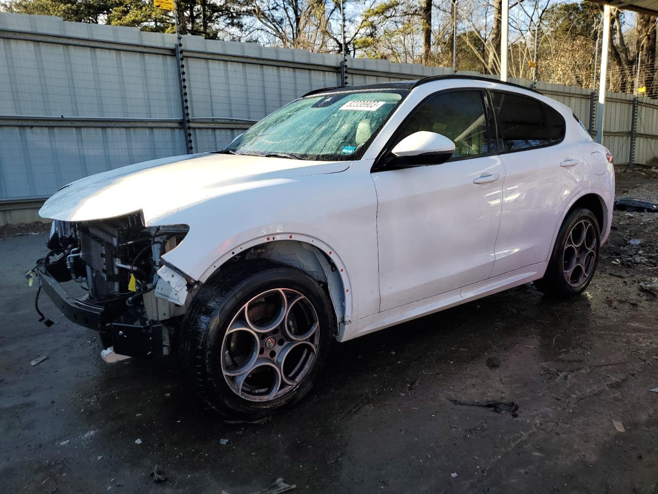 Alfa-romeo Stelvio (2020)