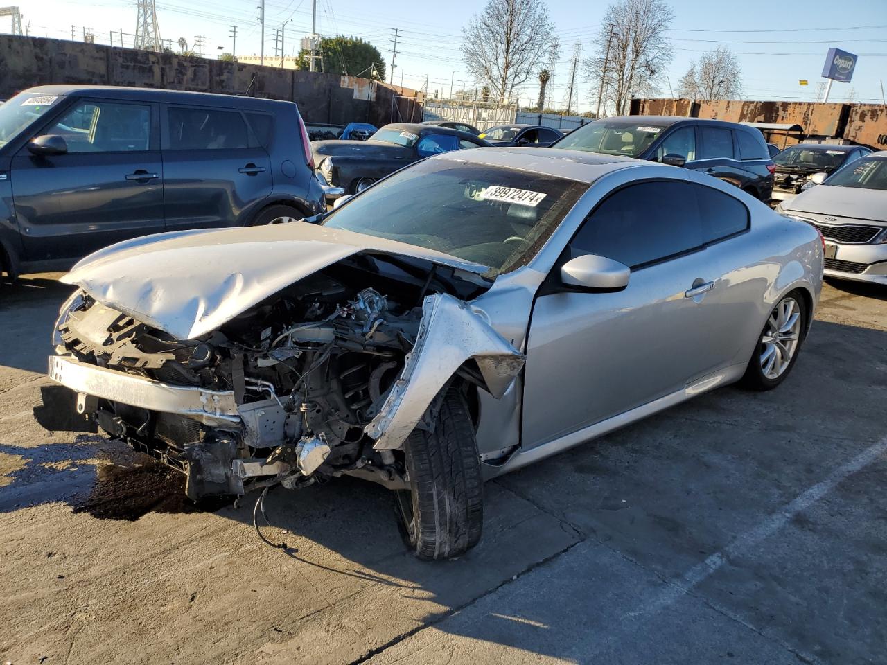 Infiniti Q60 (2015)