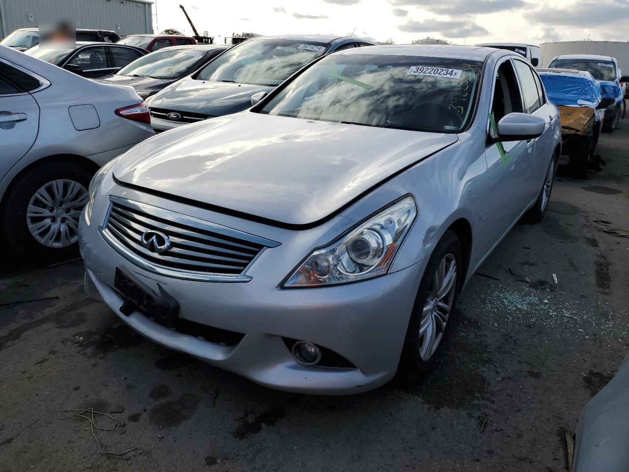 Infiniti Q40 (2015)