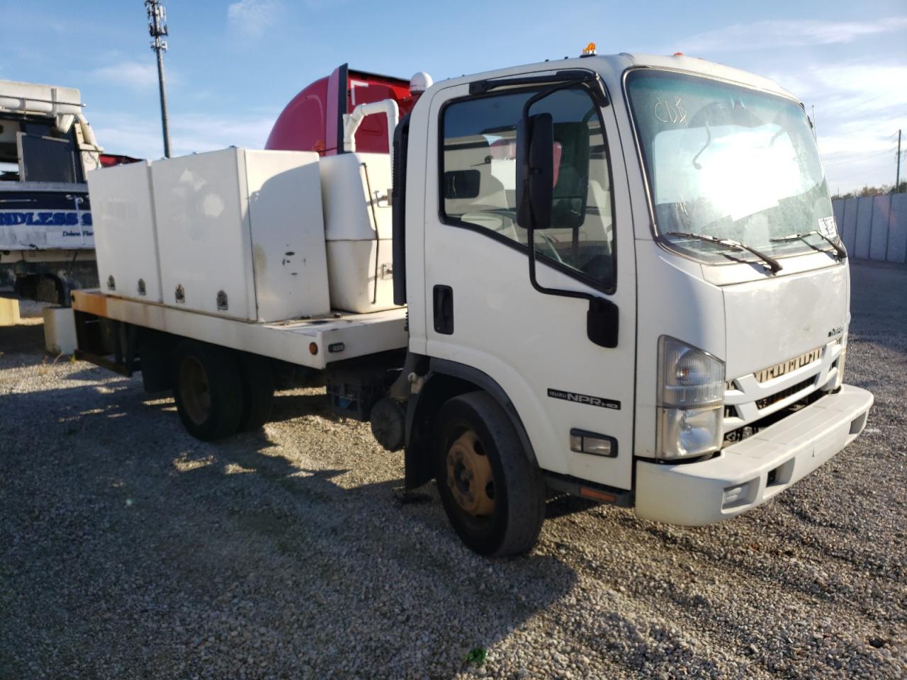 Isuzu Trooper (2016)