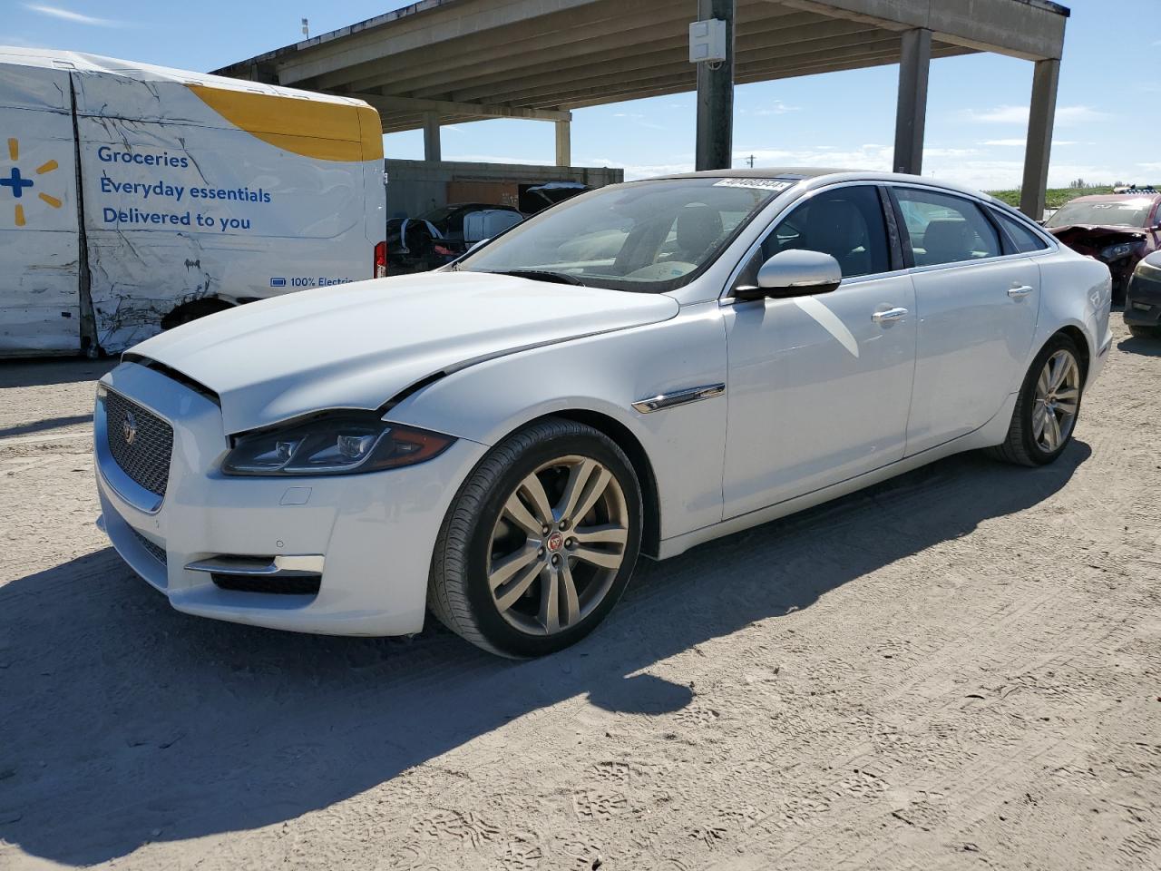 Jaguar Xj (2016)
