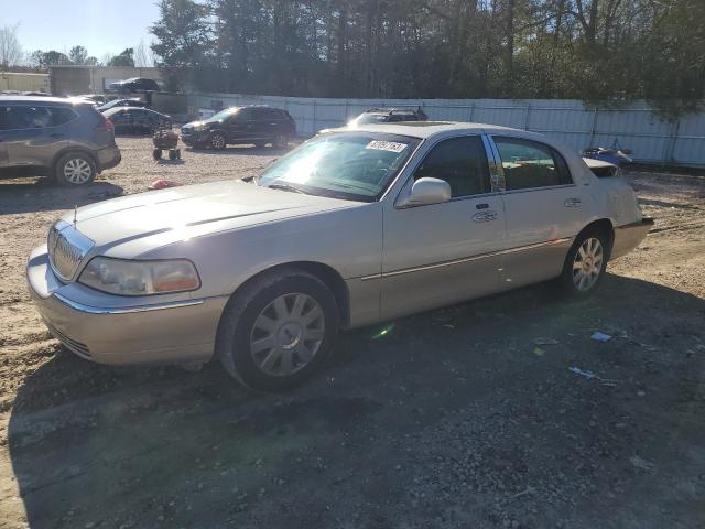 Lincoln Towncar (2005)