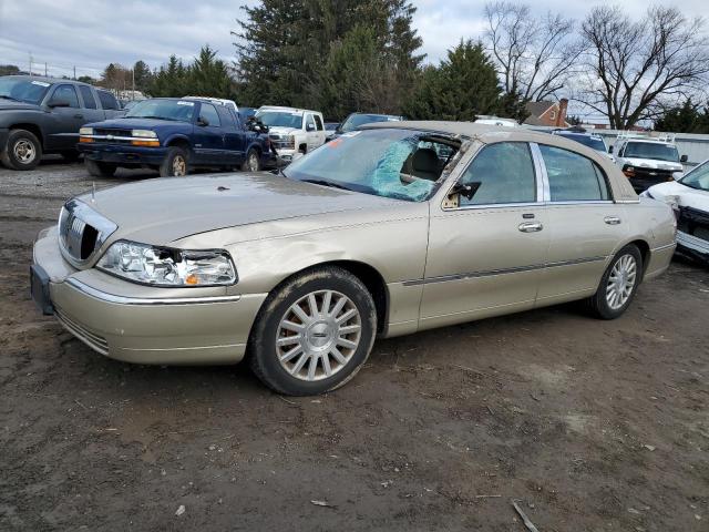 Lincoln Towncar (2004)