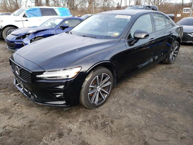 Volvo S60 b5 mom (2022)