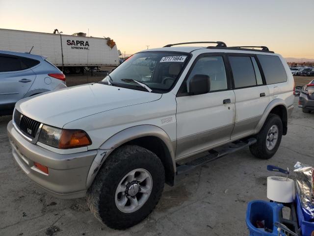 Mitsubishi Montero (1999)