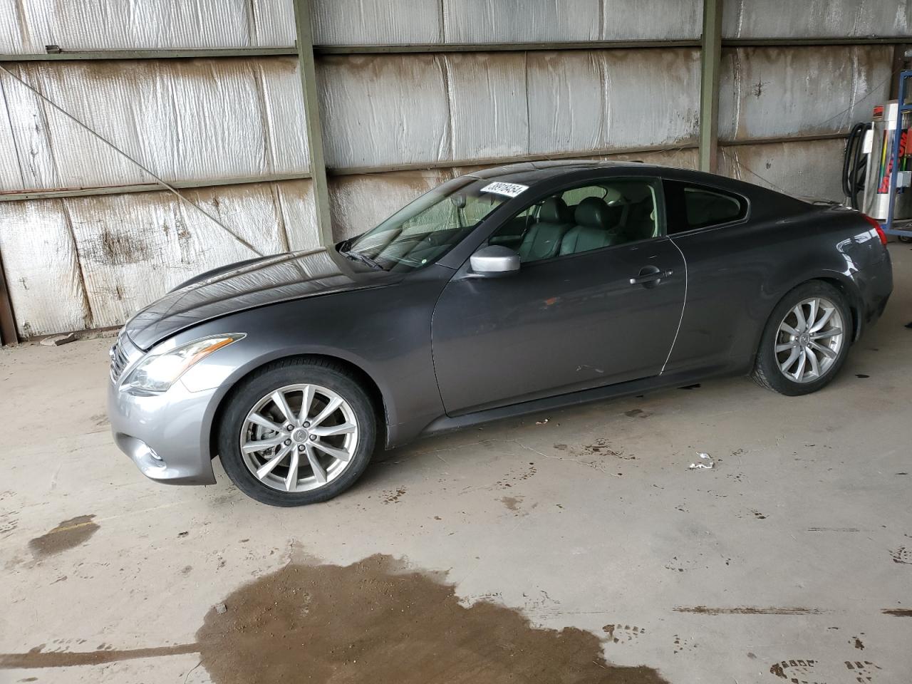 Infiniti Q60 (2015)