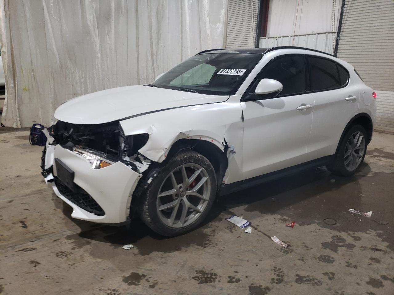 Alfa-romeo Stelvio (2018)