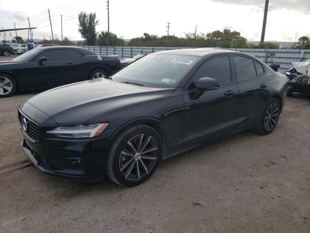 Volvo S60 b5 mom (2022)