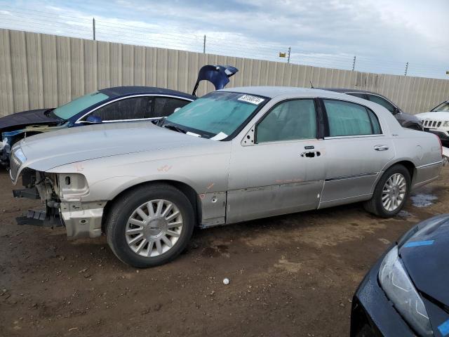 Lincoln Towncar (2004)