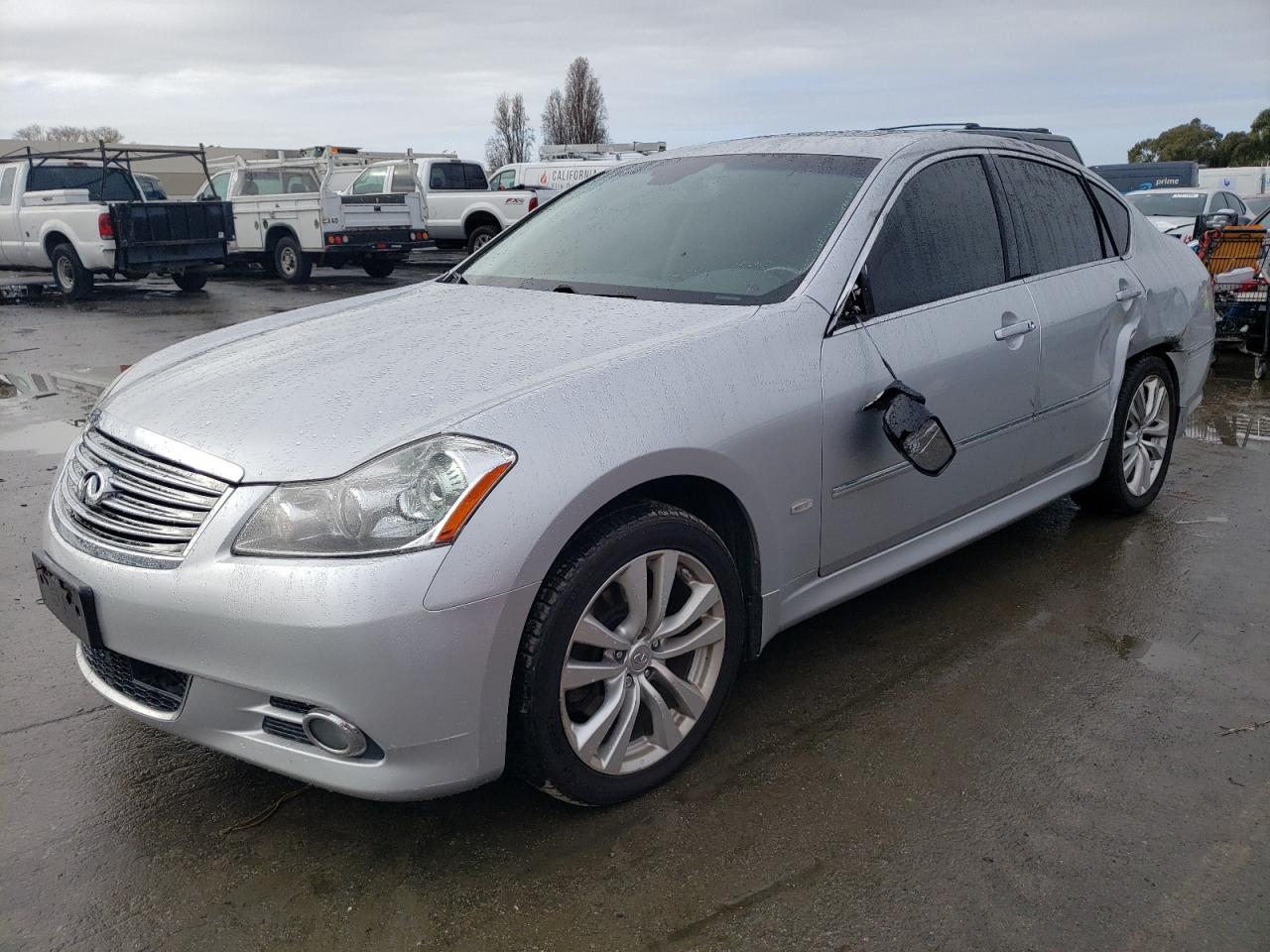 Infiniti M (2010)