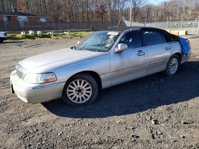 Lincoln Towncar (2003)