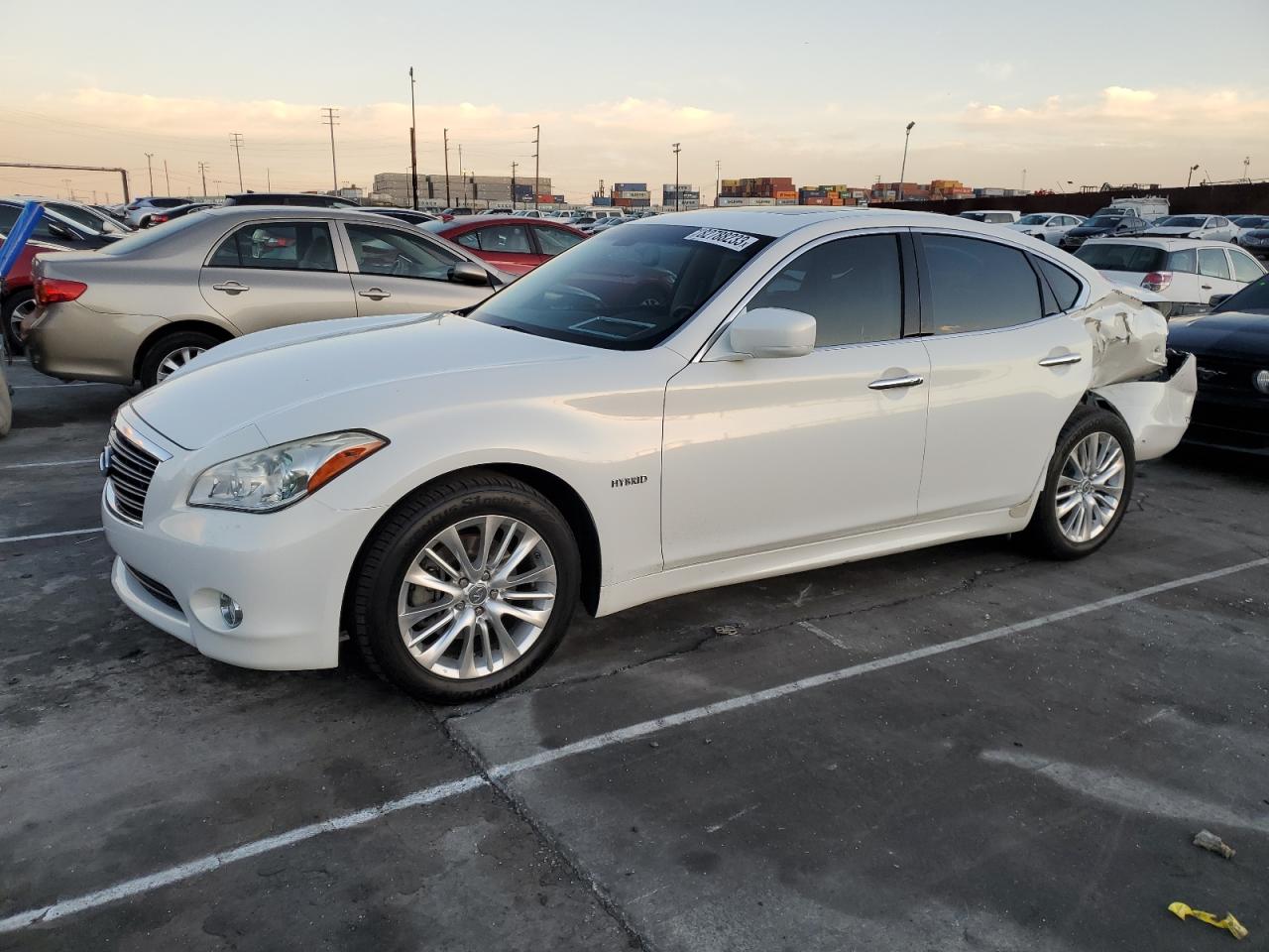 Infiniti M (2012)