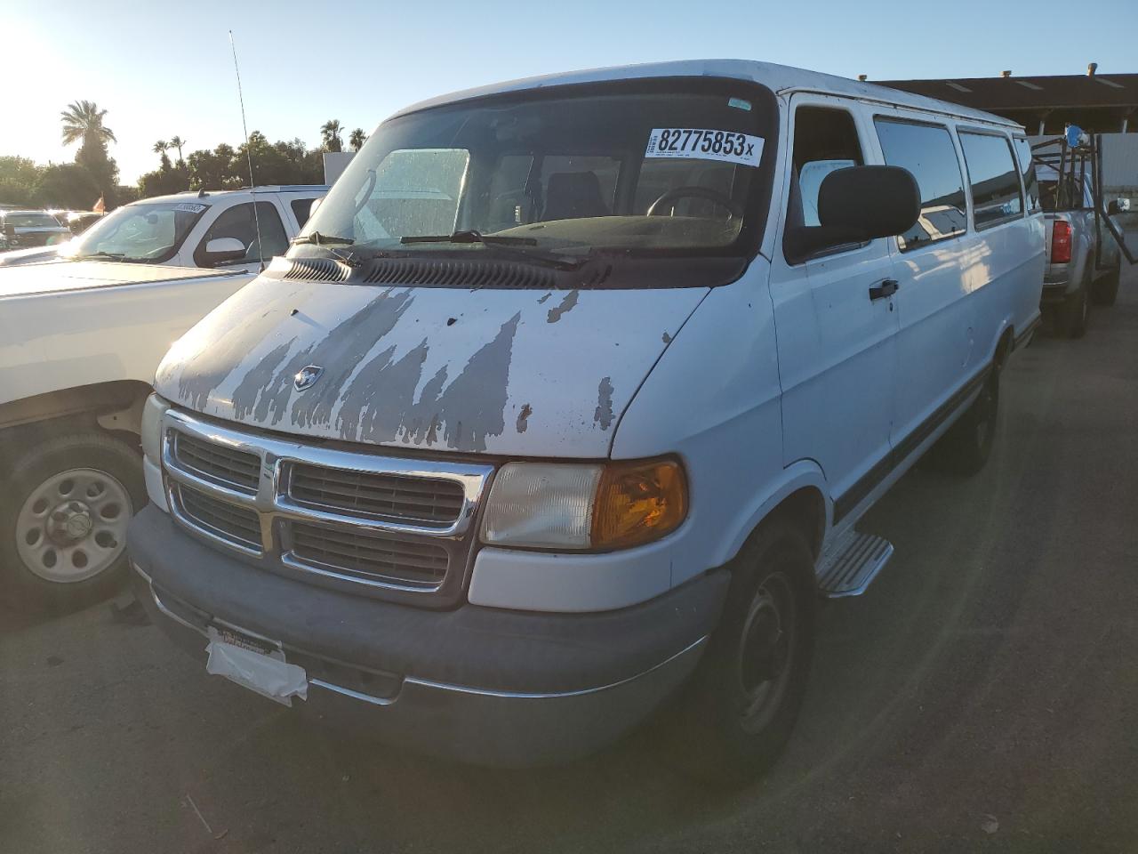 Dodge Ram van (2001)