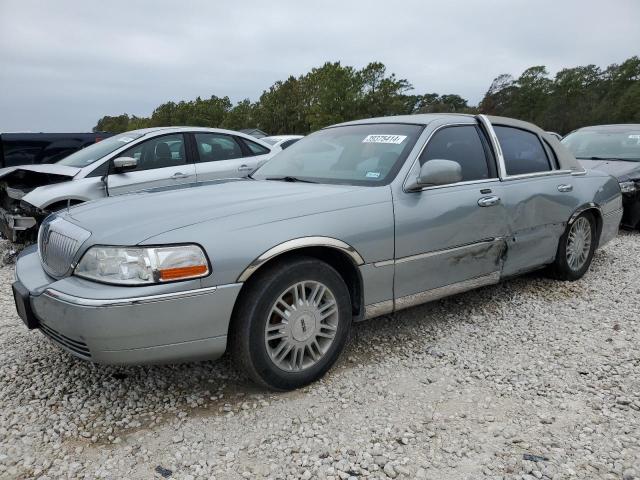Lincoln Towncar (2006)