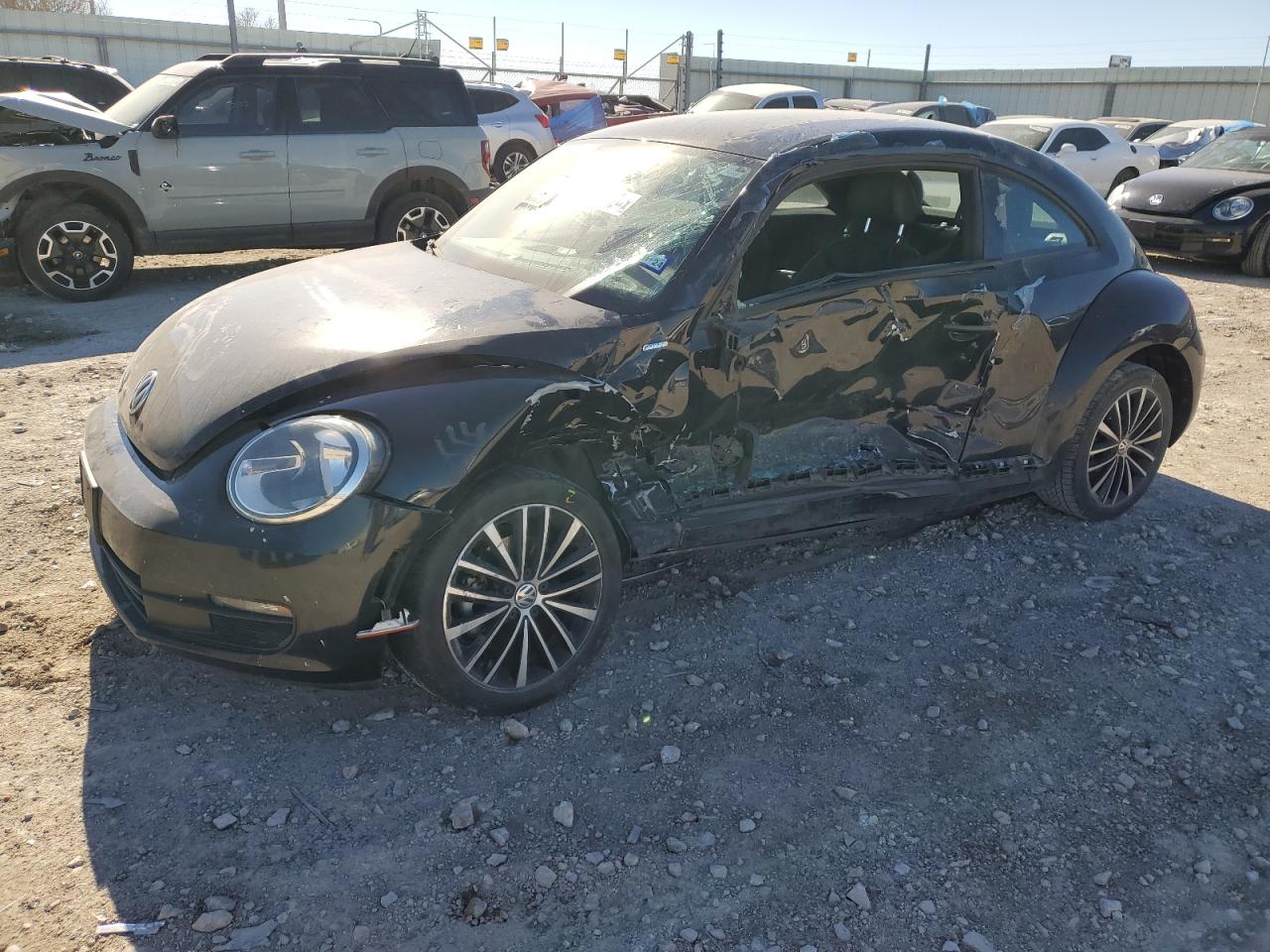 Volkswagen Beetle (2016)