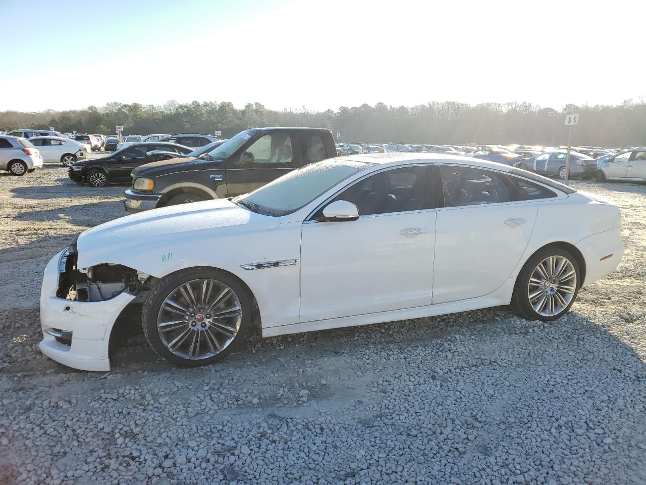 Jaguar Xj (2016)