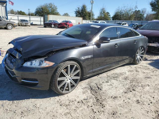 Jaguar Xj (2012)