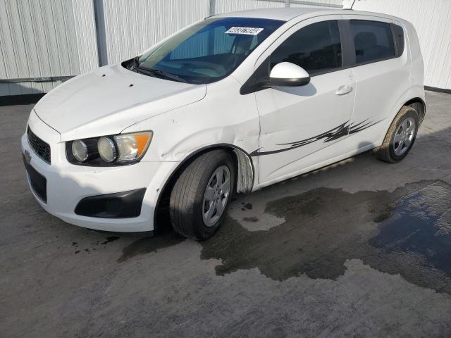 Chevrolet Sonic ls (2016)