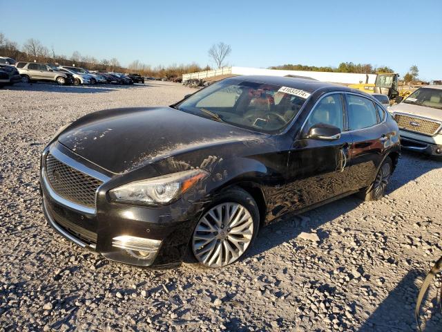 Infiniti Q70 (2015)
