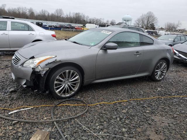 Infiniti Q60 (2015)