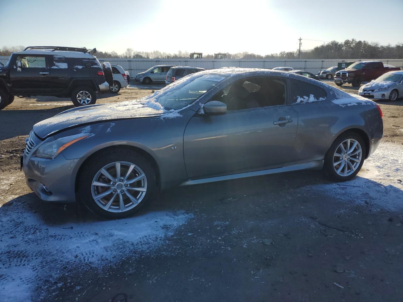 Infiniti Q60 (2014)