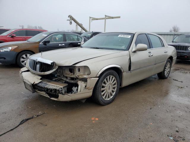 Lincoln Towncar (2004)