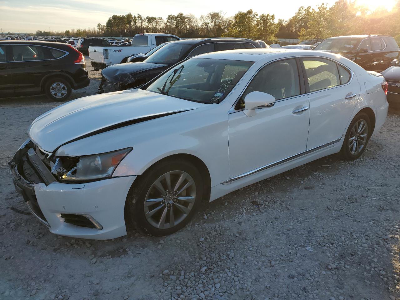 Lexus Ls (2014)