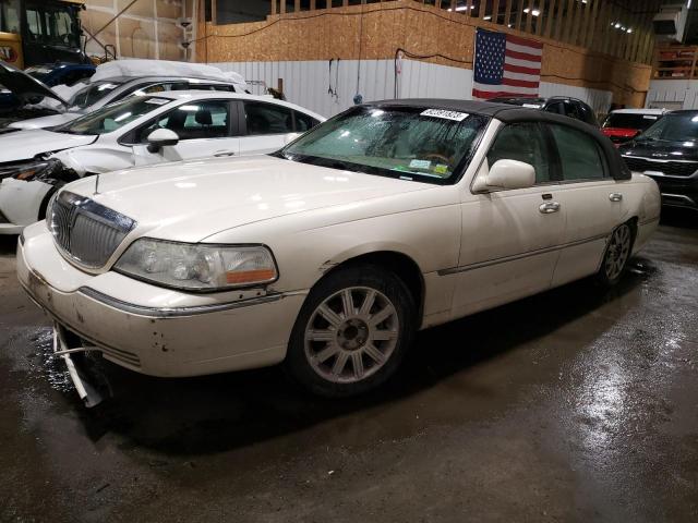 Lincoln Towncar (2007)