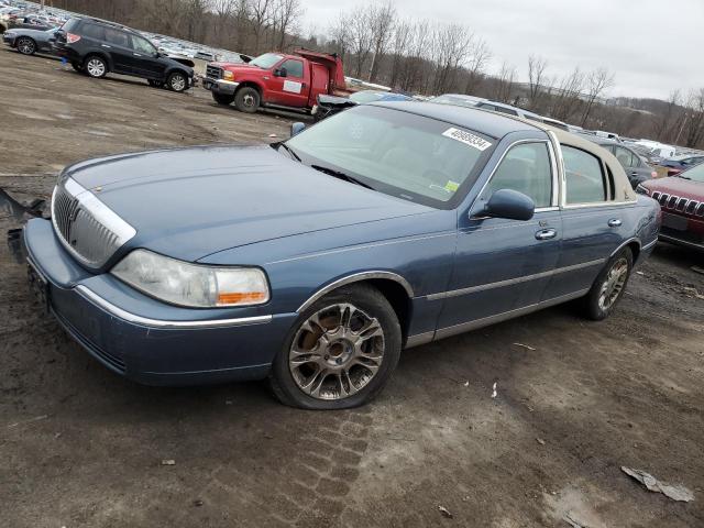 Lincoln Towncar (2005)