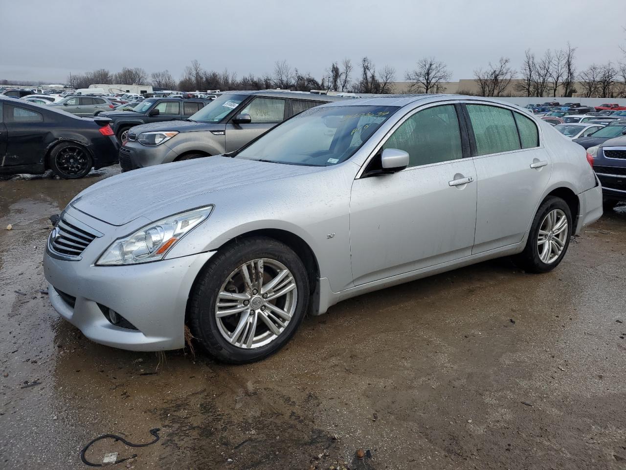 Infiniti Q40 (2015)