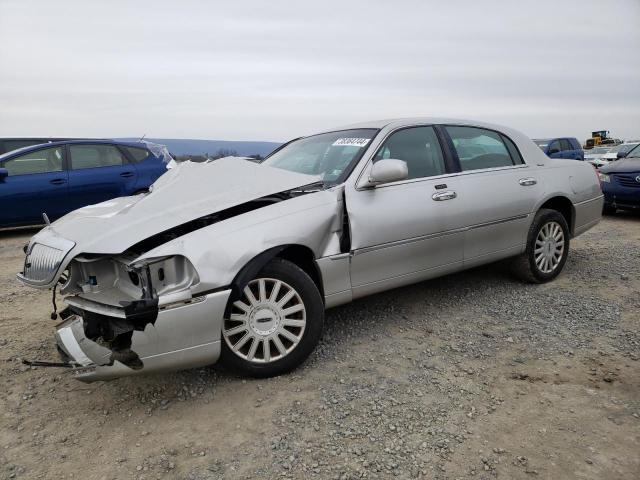 Lincoln Towncar (2005)